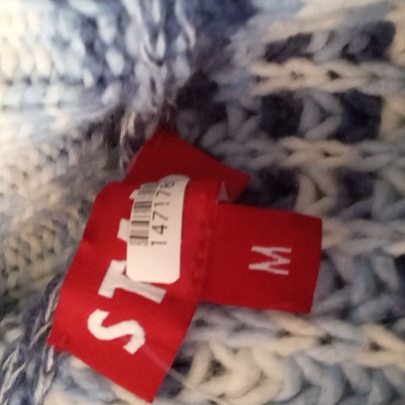 Staud sweater/Benny turtleneck - Picture 4 of 7